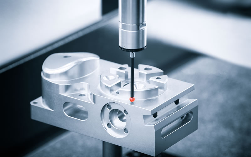 Xưởng gia công phay CNC hiện đại, năng suất cao của Cơ Khí Quốc Huy.